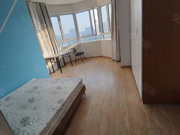 昆山玉山城东中南世纪城(昆山)中南世纪城主卧带八角窗独卫出租,随时