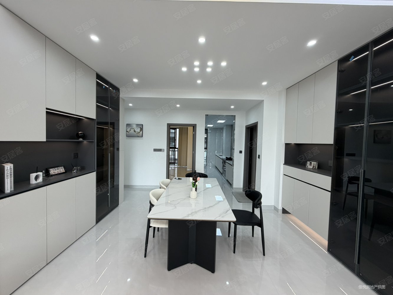 盛景苑4室2厅2卫125.5㎡南北89万