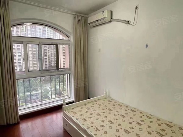 苏州工业园斜塘中南锦苑(东区)急租园区斜塘大润发旁 中南锦苑精装两