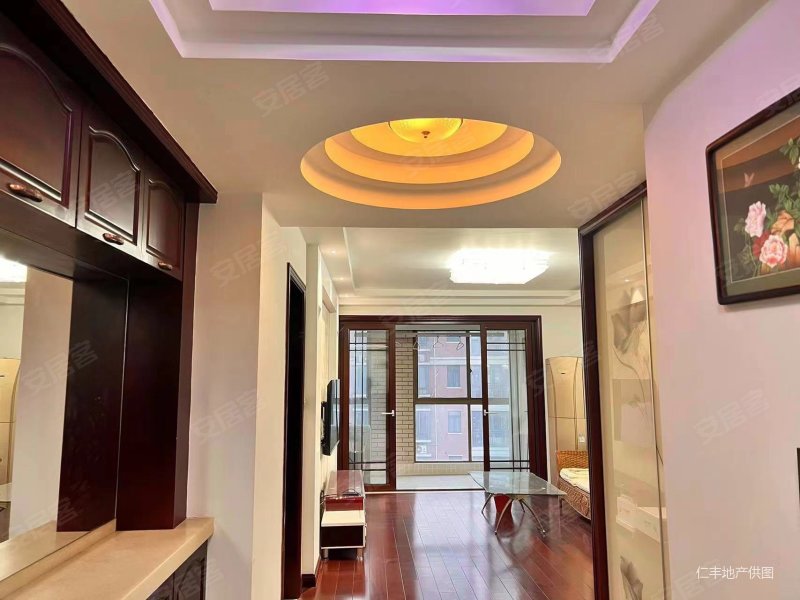 新江湾佳苑 凤凰楼层 热门小区 刚需两房 停车位充足 环境好,新江湾佳