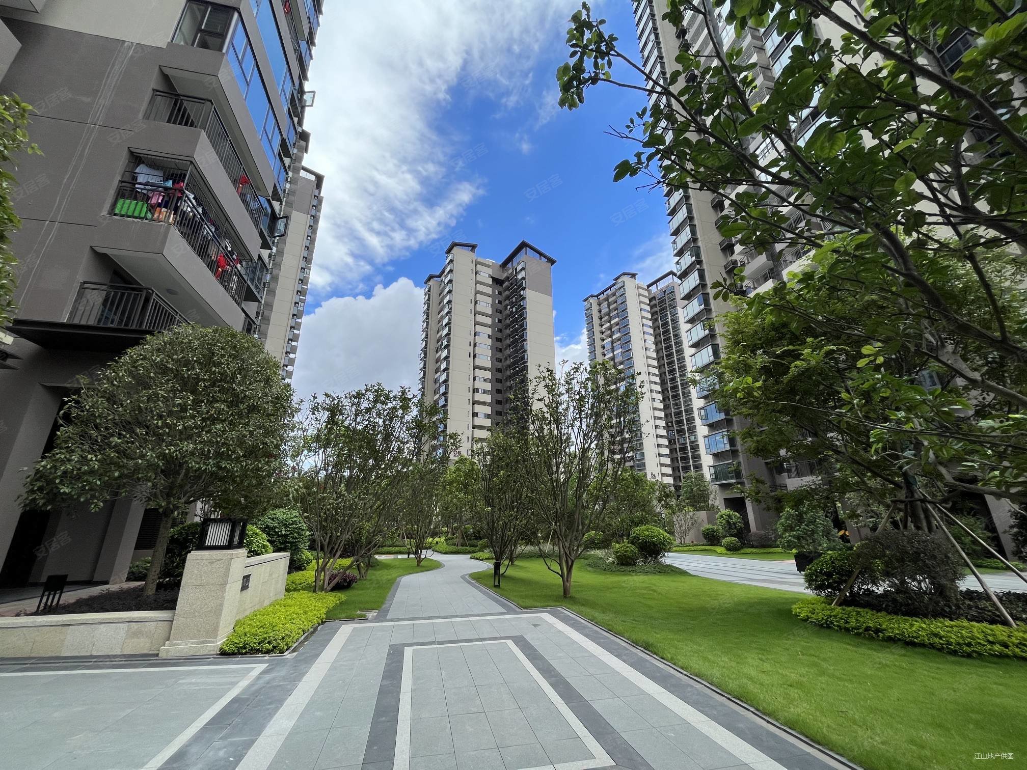 荣和五象学府南区