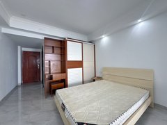 湘潭九华经济开发区吉利路今日新上 实拍峰尚国际公寓 宽敞明亮 蓝思科技 吉利汽车出租房源真实图片