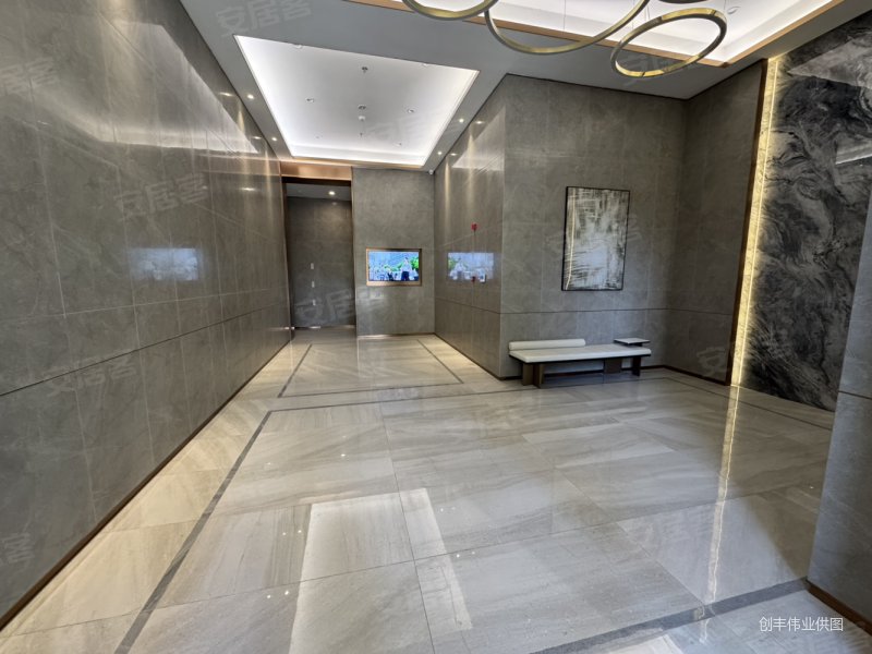 大华铂金悦府3室2厅2卫129.61㎡南北195万