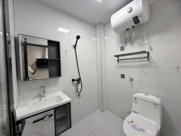金华永康芝英前坑村自建房押一付一,停车方便,拎包入住,随时看房,家电齐全,实墙隔音。出租房源真实图片