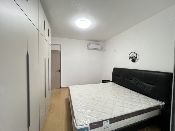 金华东阳横店玫瑰星城2600一月玫瑰星城精装两房有超大阳台随时看房出租房源真实图片