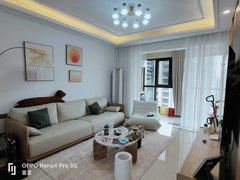 南昌红谷滩怡园路万达广场旁高端小区轻奢豪装房东自住婚房首租全屋品牌家电全新。出租房源真实图片