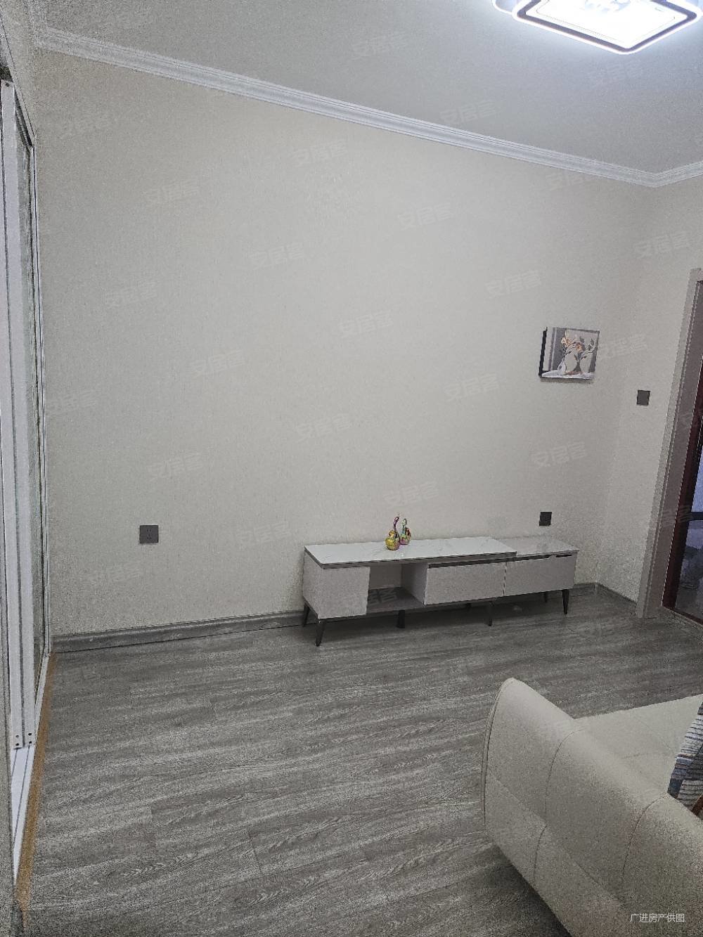 宏大逸居时代2室1厅1卫50㎡南19.8万