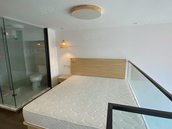 东方影都租房,海月星湾loft双卫户型,网红公寓,温馨舒适,可免费停车