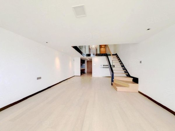 深圳盐田盐田壹海城v公馆品质公寓!复式2房!可办公可会所可居住!