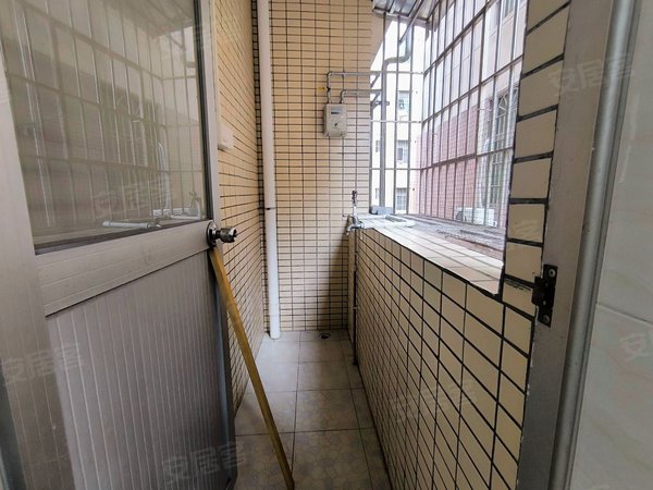 【多图】新围新村(龙华),大浪租房,立减200 押一付一 免中介费 民水民
