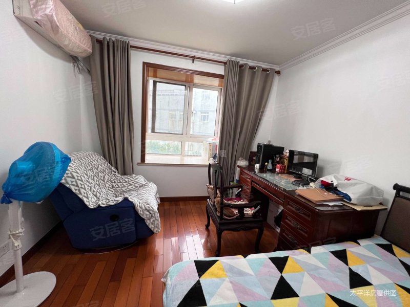 兴林公寓二期3室2厅精装