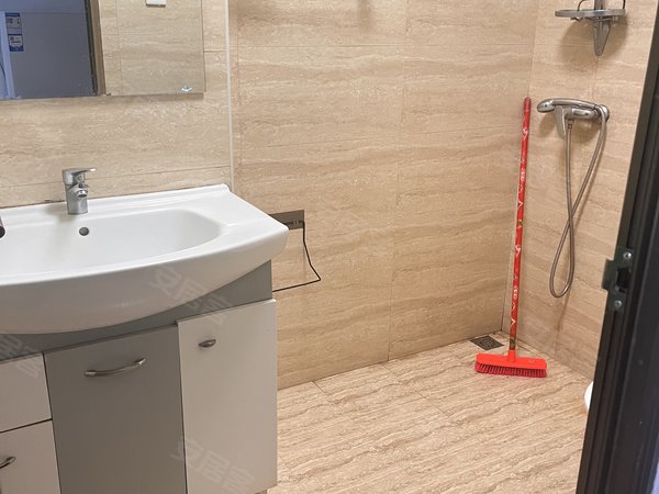 福州长乐吴航锦绣公寓锦绣公寓 1室1厅1卫  电梯房 40平米出租房源