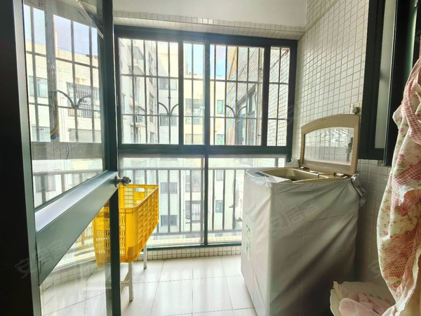 【多图】云峰花园,镜湖大道租房,云峰花园三房出租家私家电齐全,近