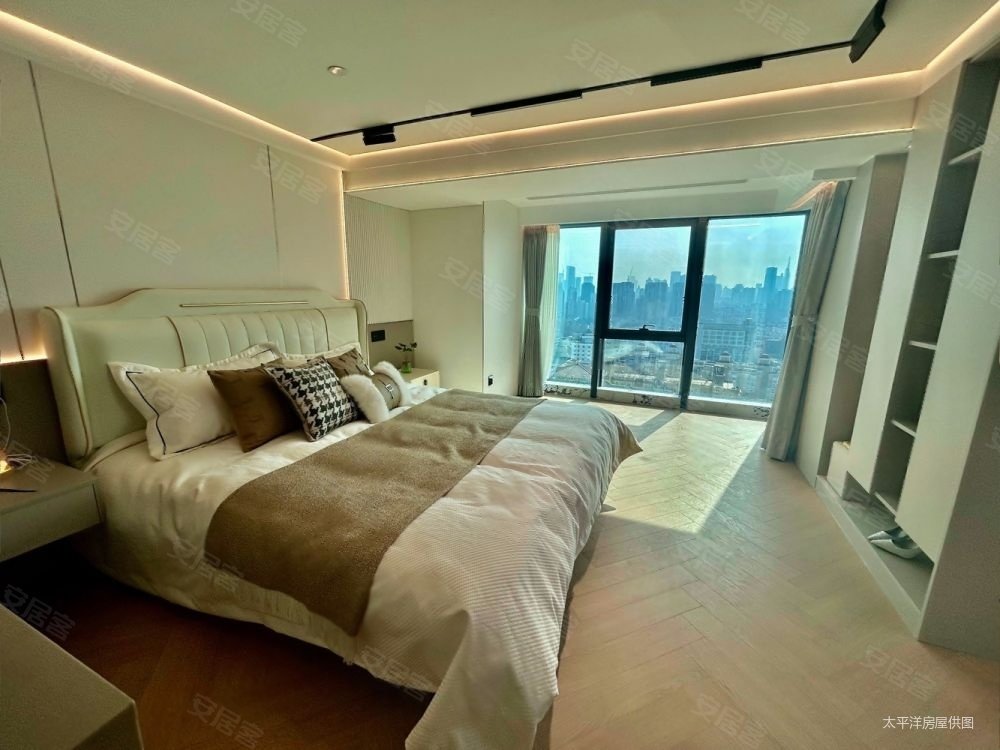 康泰新城4室2厅2卫86.99㎡南北375万