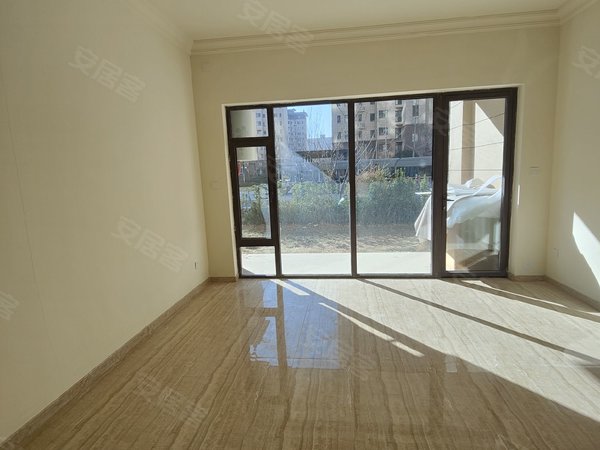 莱芜莱城莱城城区碧桂园天樾碧桂园天越 1楼带院子 精装3室2卫 厨卫