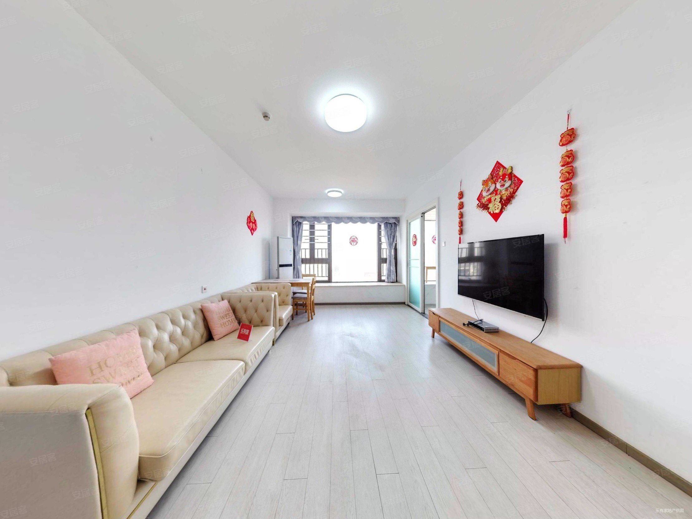 壹方中心1室2厅1卫52.28㎡东北779万