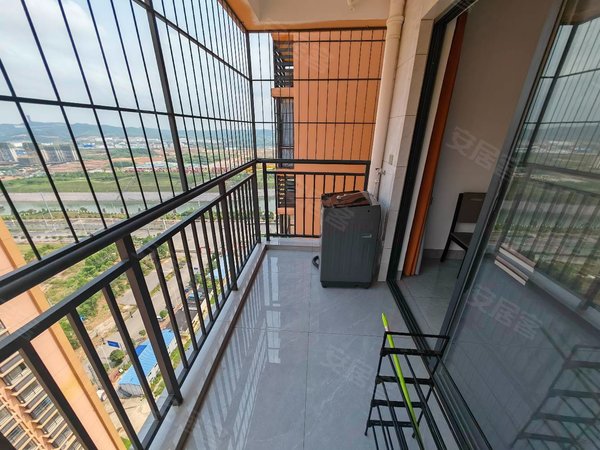 南宁青秀青秀周边御江学府五合大道 中医药大学新华苑外国语学院旁