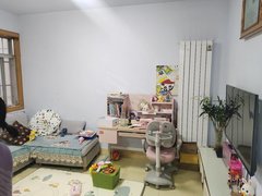 沂源城区银座实验中学瑞阳制药玻璃厂附近三室家具家电齐全拎包入住大柳树3楼出租房源真实图片