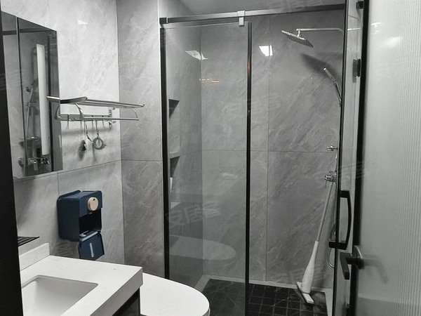 金华东阳横店绿城桂语江南绿城四房改三房，诚心出租！配套齐全出租房源真实图片