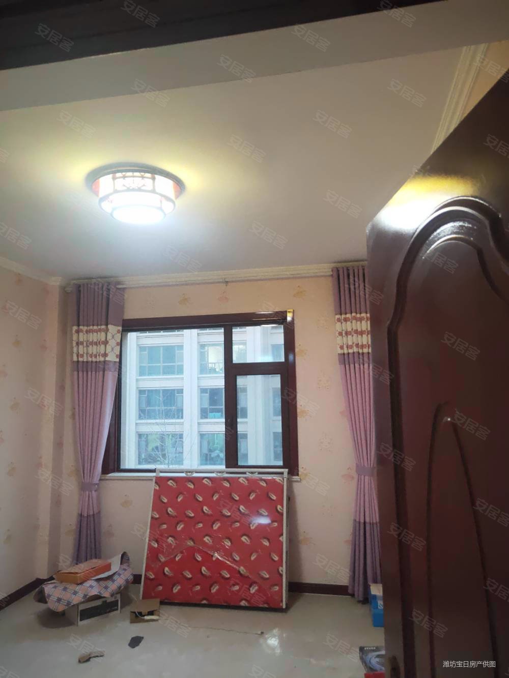 青云国际城3室2厅2卫143.56㎡南北79.9万