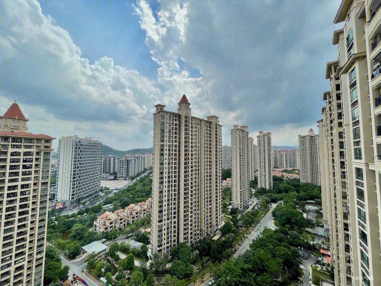 锦绣御景国际3室2厅2卫127.52㎡南北240万