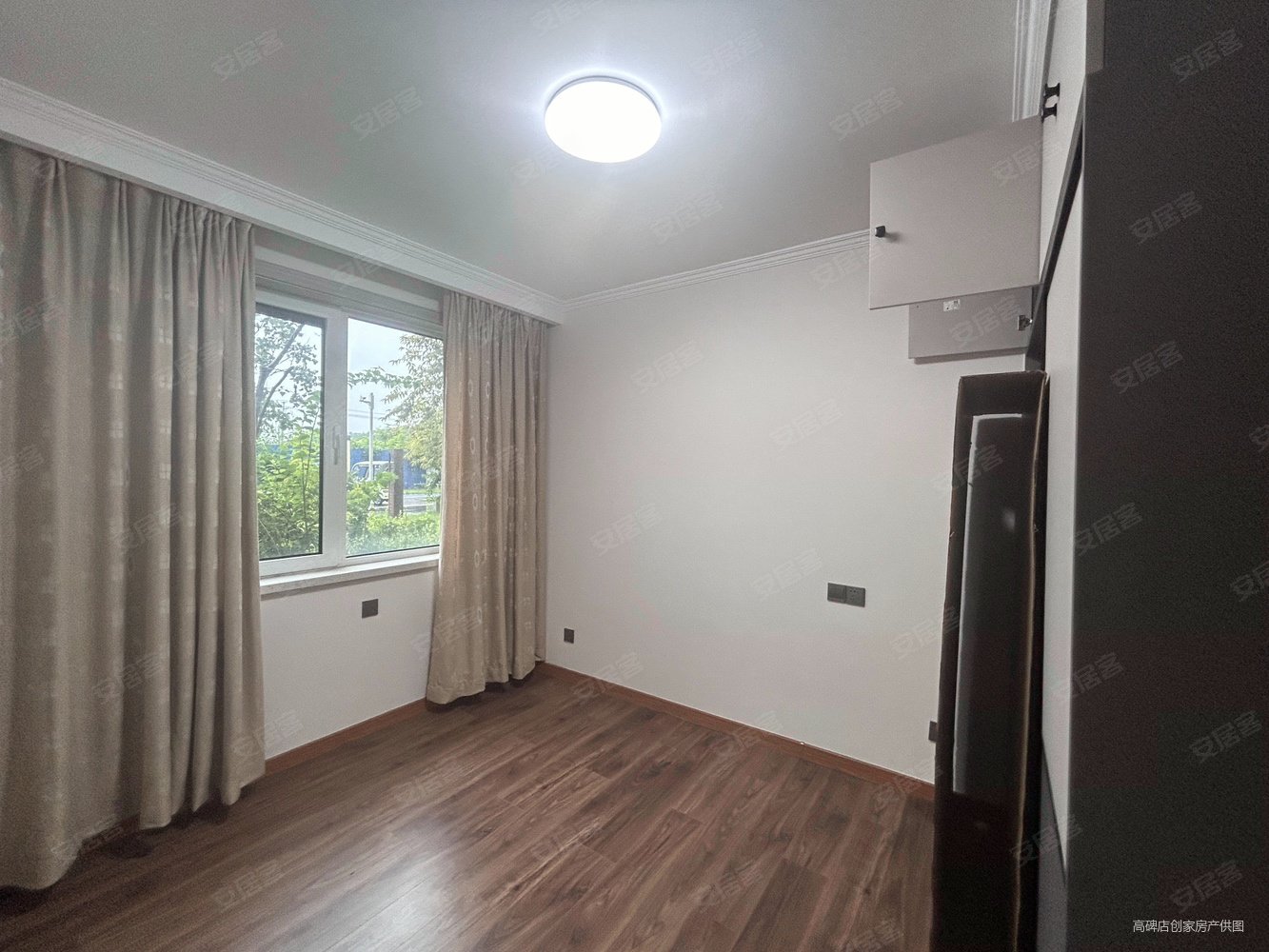 尚豪国际住宅小区3室2厅2卫128㎡南北100万