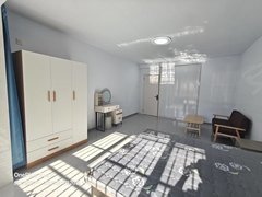 鄂尔多斯准格尔旗开源路薛家湾满世时代广场旁，南苑小区一楼，合租房单间卧室，可短租出租房源真实图片