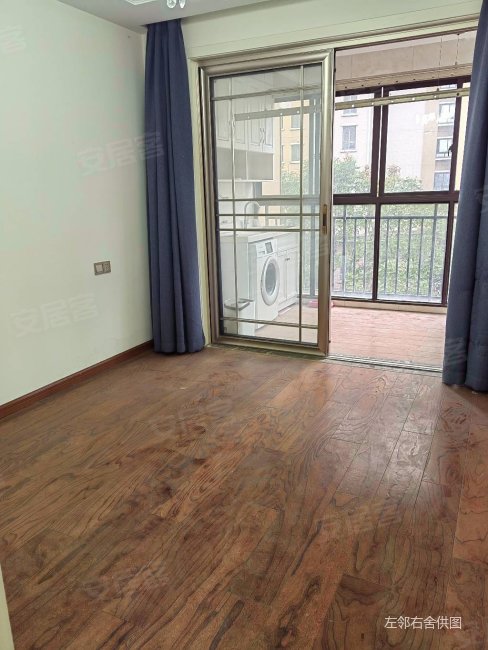 急急急,香堤澜湾112平大三房急售232万,看房方便