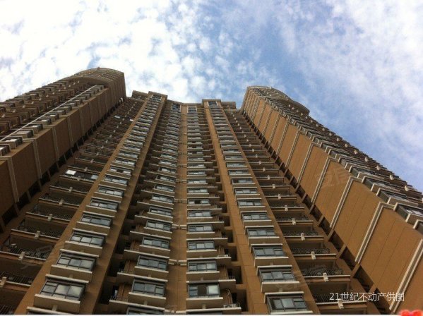 鑫苑国际2梯4户中间套 整个小区户型好的2房