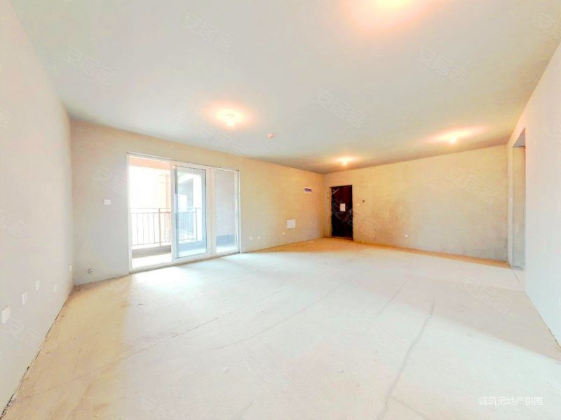 四处龙腾万都汇3室2卫次新毛坯房南北通透满三满