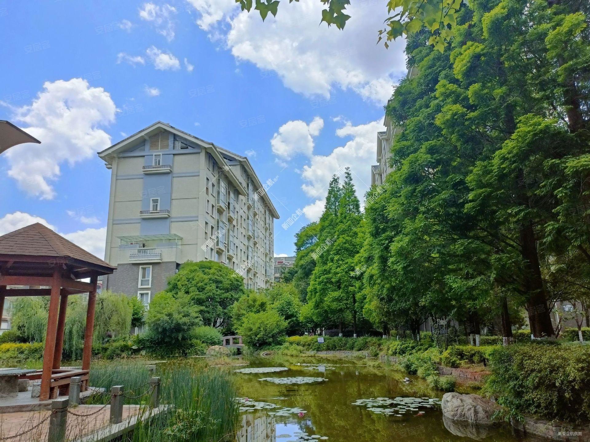 急 阳光花园4区 有电梯 配套成熟 近地铁258万