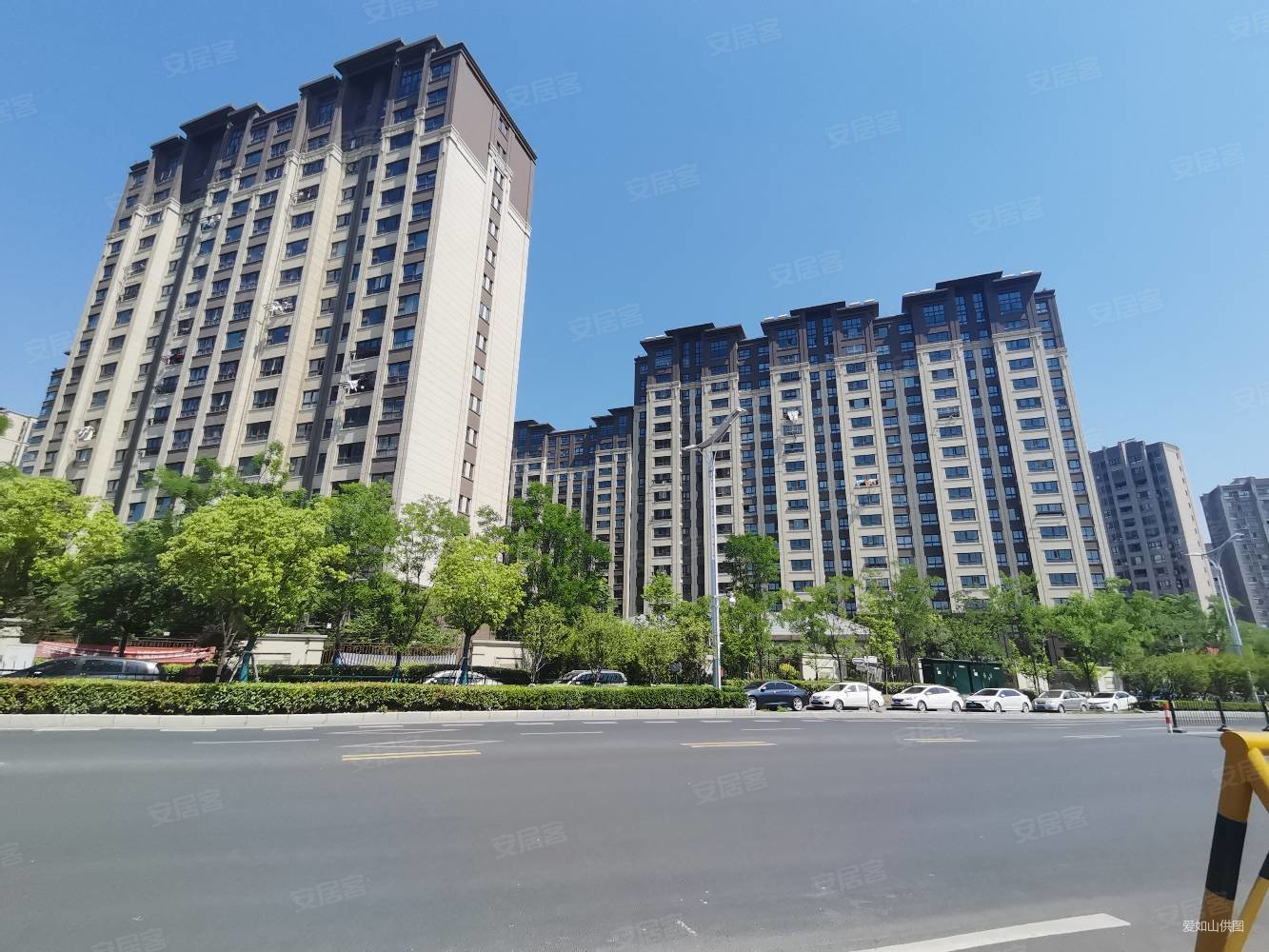 荣盛首府3室2厅1卫109.13㎡南北210万