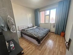 格尔木城区格尔木市盐湖广场盐湖三小区，环境优美，交通便利，家具家电齐全出租房源真实图片