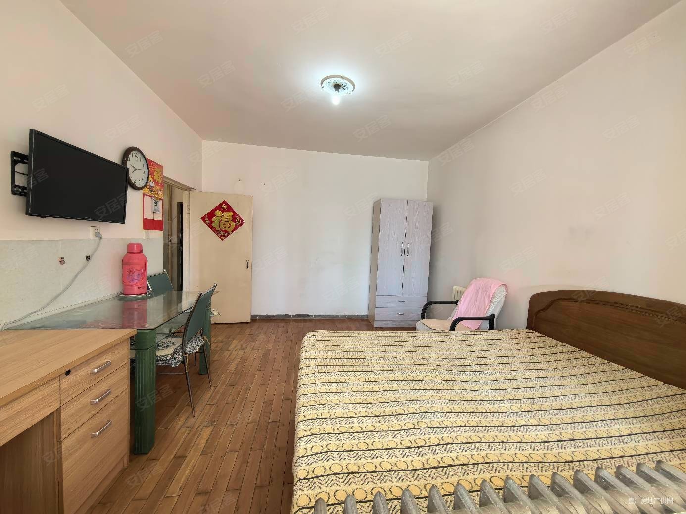 北京街 万达高层 一室一厅 户型好 简装 近车站    市场