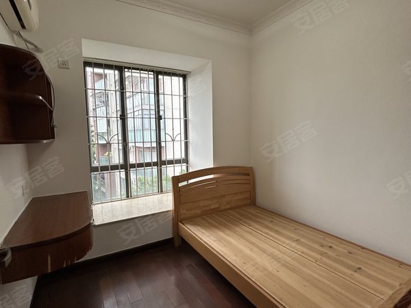 广州番禺市桥柏丽花园番禺广场 图书馆后面 距地铁h口400米 格局方正