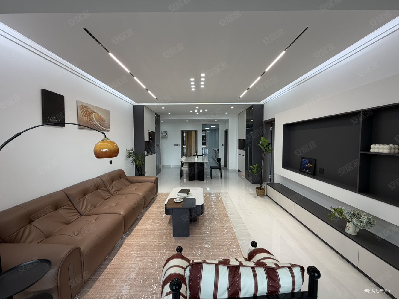 盛景苑4室2厅2卫125.5㎡南北89万