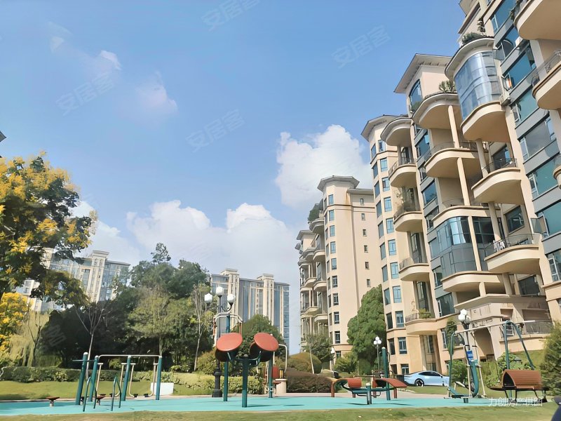 地铁口精装花园洋房 124平76万,恒大金碧天下二手房,76万,3室2厅,2卫