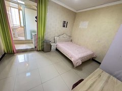 贵阳南明花果园花果园财富广场附近,单间押一付一无中介可短租出租房源真实图片