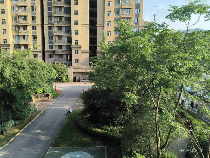 澳海月亮湾小两房小亏出售