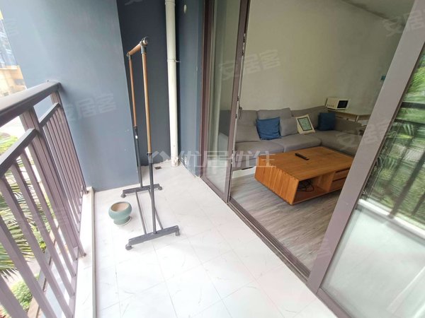 南宁江南星光大道振宁星光广场2号线地铁旁 振宁星光广场95平 精装2室