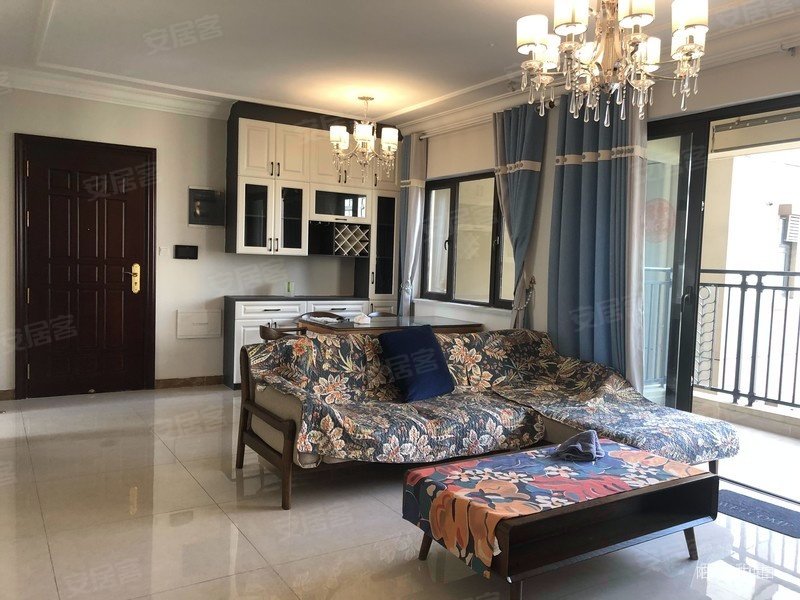 恒大少有四房满五122平精装修看房方便