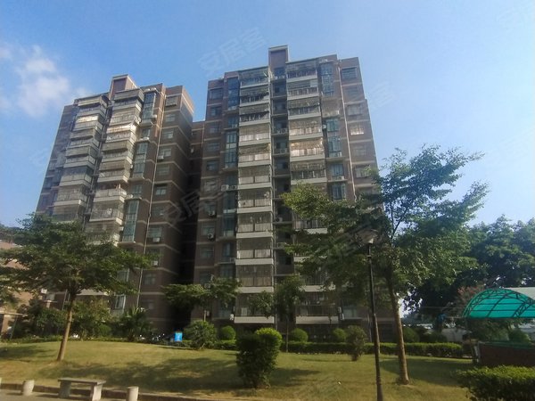 东莞黄江天虹怡海花园怡海花园 2室2厅1卫 精装修 83平 电梯房  家电