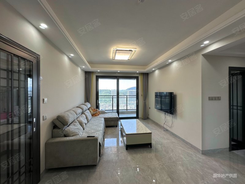 朗泓龙园大观(二期)3室2厅2卫95.57㎡南北298万