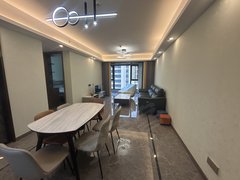 如皋如皋市政府市政府紫云集 豪华装修 3室2卫 拎包入住中央空调地暖 价格可谈!出租房源真实图片