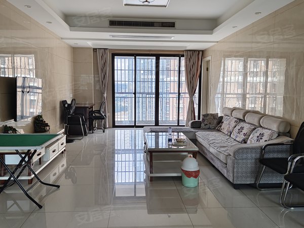 【多图】名城中心泊悦府,江滨东大道租房,泊悦府4室2厅2卫 152平 电梯