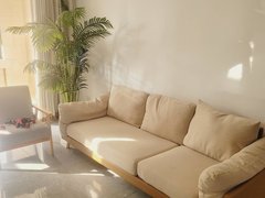 新泰一中龙池路出租:东城社区高层住房一套,精装修,床沙发衣橱电视,出租房源真实图片