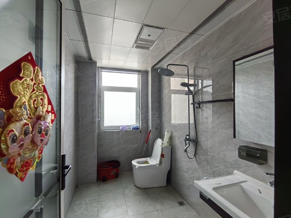 菏泽单县单县城区鸿儒雅苑鸿儒雅苑 3室2厅2卫 电梯房 精装修 南北