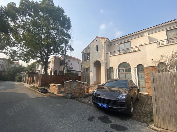 昆山花桥香榭丽大道绿地21城a区(别墅)绿地a区 双拼别墅 产证面积239