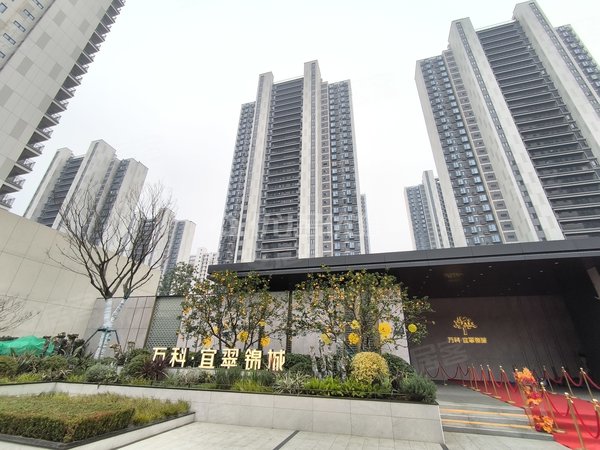 宜昌西陵白龙岗万科宜翠锦城品质万科漂亮精装三房出租2800一月 宜昌