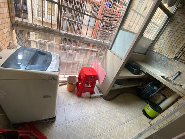 【多图】南康新村,开发东区租房,南岗开发东区 两房两厅 好楼层采光好